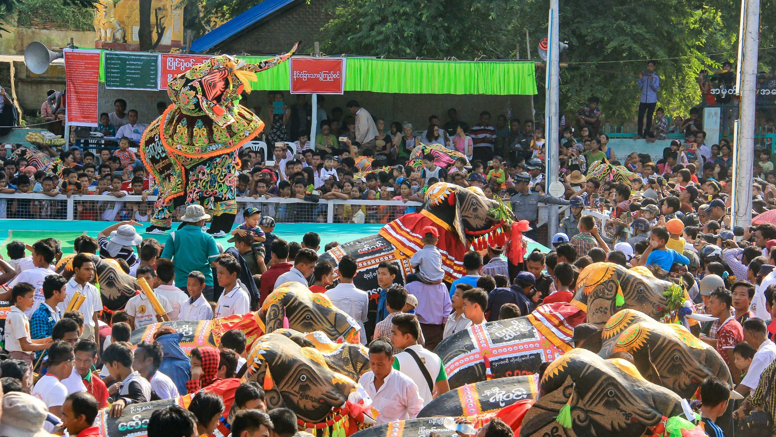 ကျောက်ဆည်ဆင်အကပွဲတော်