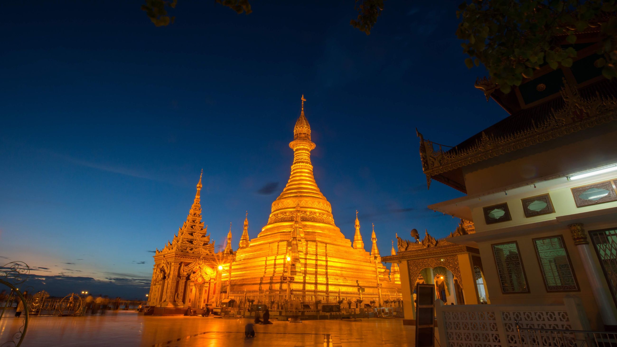 မကွေးမြသလွန်ဘုရားပွဲတော်